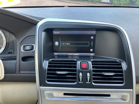 Used 2013 Volvo XC60 3.2 image 20
