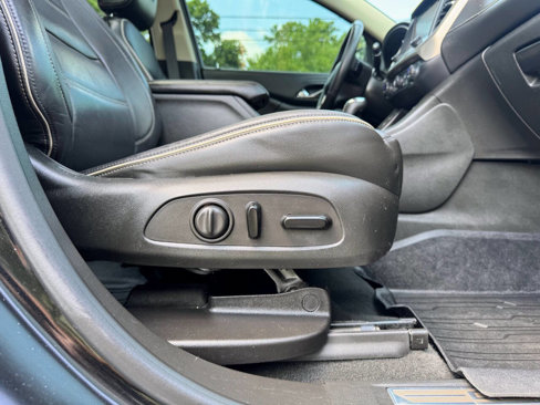 Used 2017 GMC Acadia Denali w/ Technology Package image 28