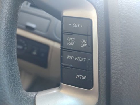 Used 2011 Ford Fusion SE image 10
