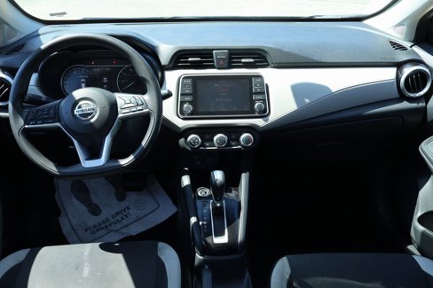Used 2021 Nissan Versa SV image 6