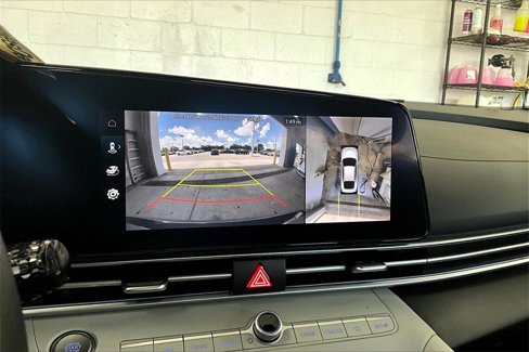 Used 2024 Hyundai Elantra Limited image 27