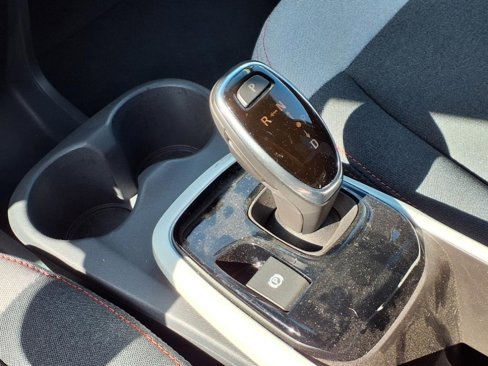 Used 2021 Chevrolet Bolt LT image 9