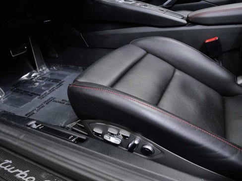 Used 2019 Porsche 911 Turbo S image 21