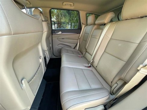 Used 2014 Jeep Grand Cherokee Laredo w/ Quick Order Package 23E image 13