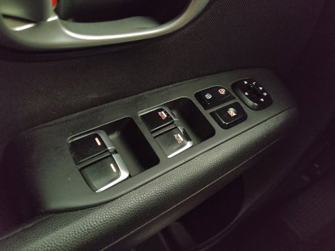 Used 2018 Kia Soul + image 27