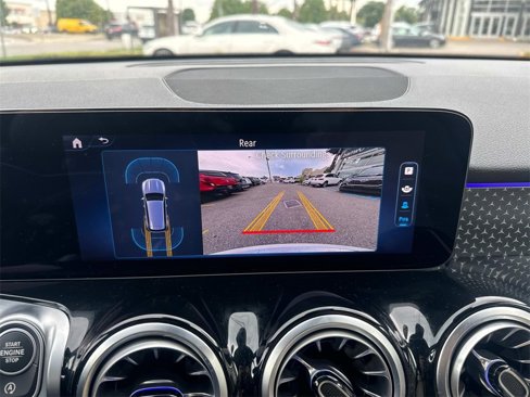 Used 2025 Mercedes-Benz GLB 250 image 25