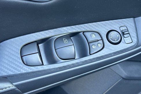 New 2025 Nissan Sentra SV w/ Trunk Package image 13