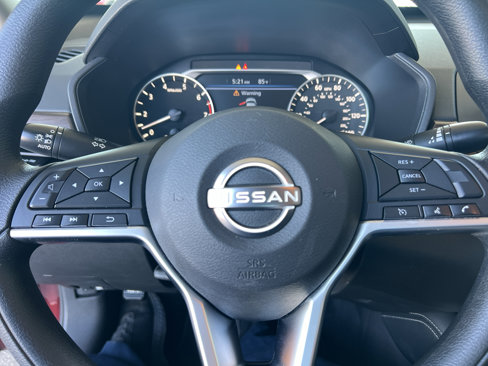 Used 2023 Nissan Altima 2.5 SV image 17