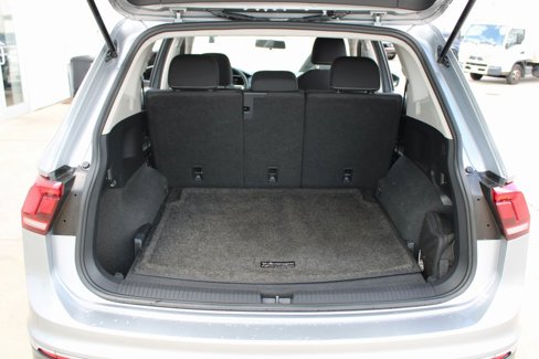 Used 2022 Volkswagen Tiguan S image 25
