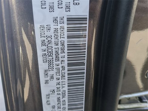 Used 2019 Jeep Compass Limited image 33