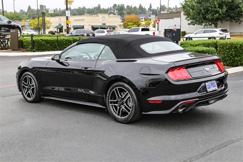 Used 2022 Ford Mustang Premium image 7
