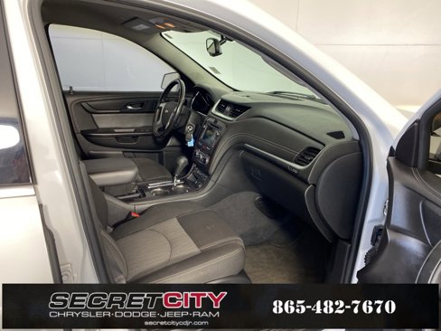 Used 2016 Chevrolet Traverse LT image 33