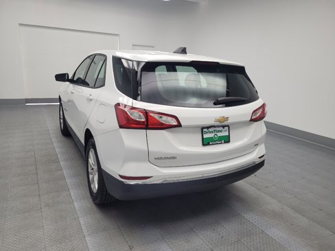 Used 2018 Chevrolet Equinox LS image 6