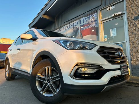 Used 2017 Hyundai Santa Fe Sport image 1