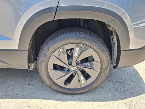 New 2025 Volkswagen Taos S image 14