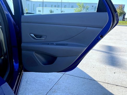 Certified 2023 Hyundai Elantra SEL w/ Convenience Package image 21