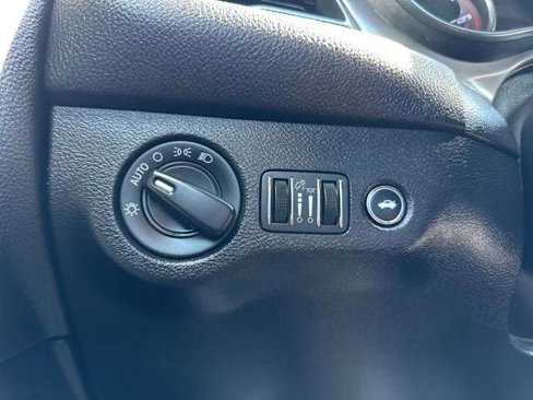 Certified 2023 Dodge Challenger SXT image 24
