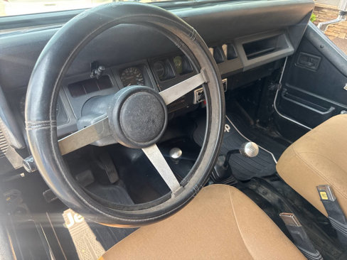 Used 1993 Jeep Wrangler S image 14