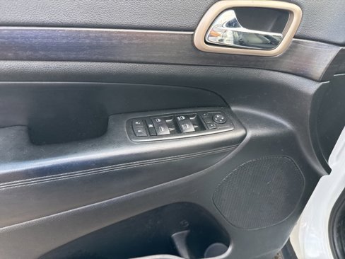 Used 2014 Jeep Grand Cherokee Laredo w/ Quick Order Package 23E image 17