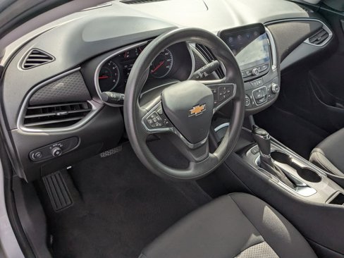 Used 2020 Chevrolet Malibu LS w/ Driver Confidence Package II image 14