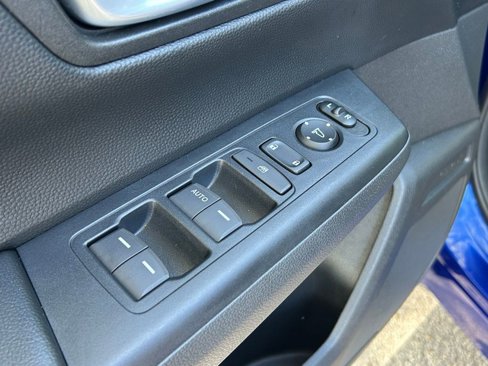 Used 2023 Honda CR-V LX image 22