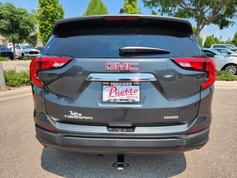 Used 2020 GMC Terrain SLE image 11