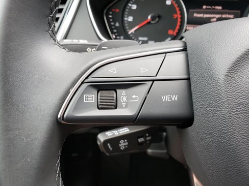 Used 2024 Audi Q5 2.0T Premium w/ Convenience Package image 19