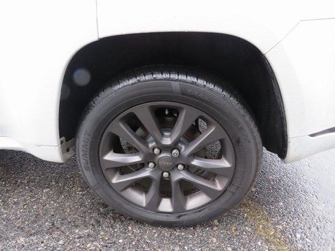 Used 2018 Jeep Grand Cherokee High Altitude image 30