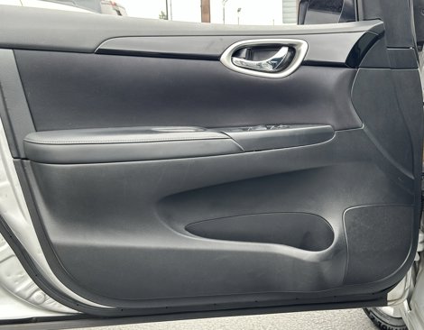 Used 2017 Nissan Sentra SV w/ Style Package image 21