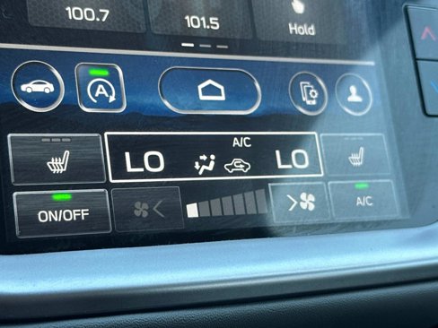 Used 2024 Subaru Outback Premium image 12