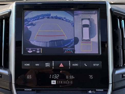 Used 2019 Toyota Land Cruiser image 26