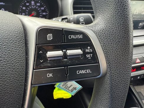 Used 2019 Kia Sorento LX image 7
