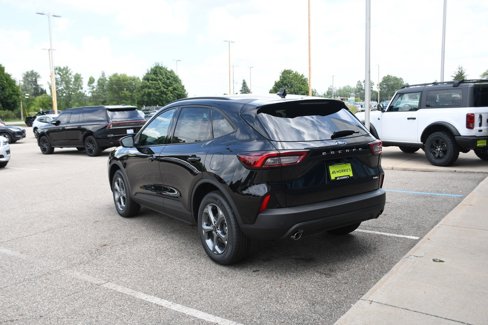 New 2025 Ford Escape ST-Line w/ Tech Pack #1 image 4