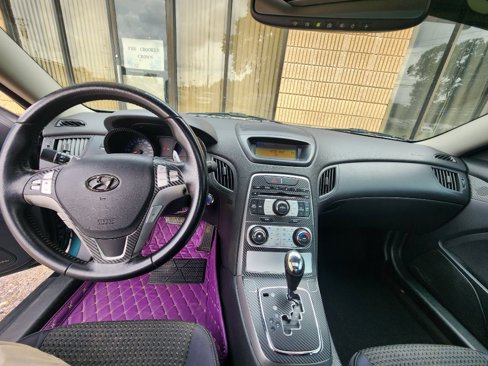 Used 2010 Hyundai Genesis 2.0T image 12
