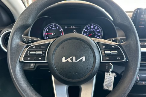 Used 2023 Kia Forte LXS image 21