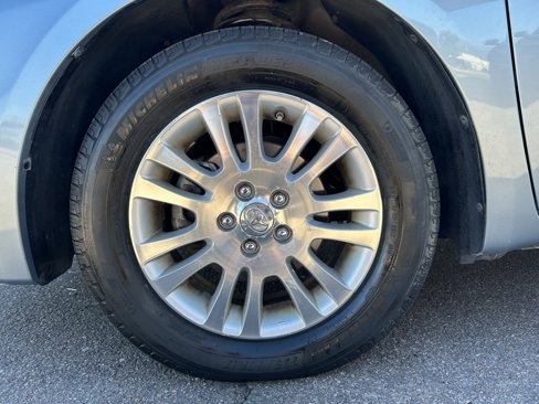 Used 2010 Toyota Sienna LE image 28