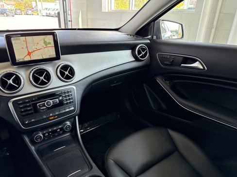 Used 2015 Mercedes-Benz GLA 250 4MATIC image 43