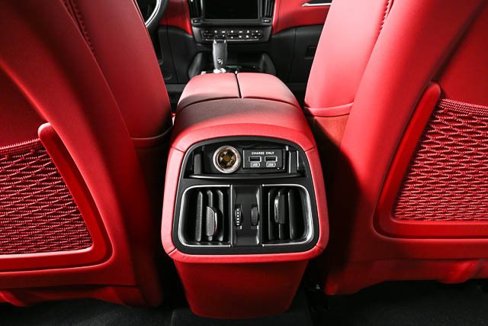 Certified 2022 Maserati Levante GT image 20
