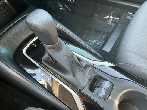 Used 2022 Toyota Corolla LE image 19