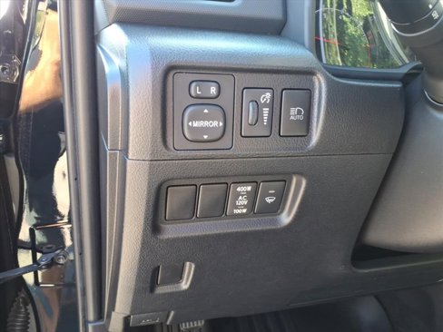 Used 2022 Toyota 4Runner SR5 image 19
