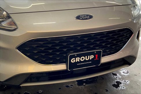 Certified 2020 Ford Escape SE image 28