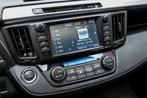 Used 2018 Toyota RAV4 XLE image 34