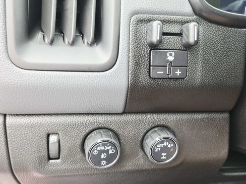 Used 2019 Chevrolet Colorado Z71 image 35