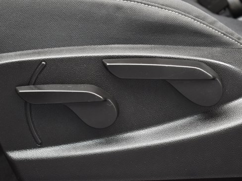 Used 2019 Chevrolet Silverado 1500 LT image 9