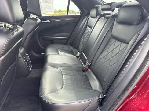 Used 2015 Chrysler 300 C Platinum w/ Light Group image 13