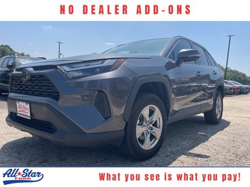 Used 2022 Toyota RAV4 XLE image 1