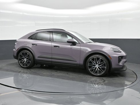 Certified 2024 Porsche Macan 4 Electric image 11