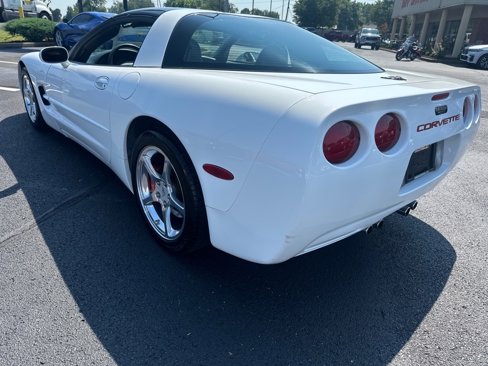 Used 2004 Chevrolet Corvette Coupe w/ Preferred Equipment Group image 5