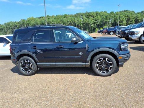 Used 2021 Ford Bronco Sport Outer Banks image 2