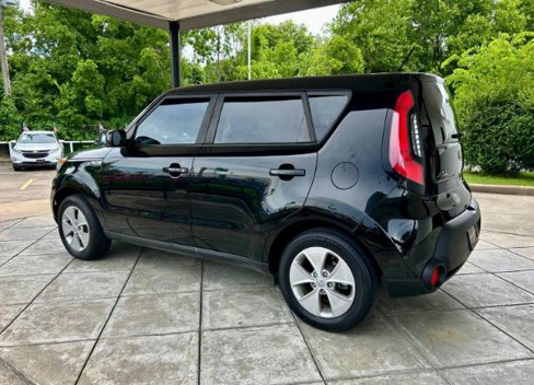 Used 2016 Kia Soul image 2